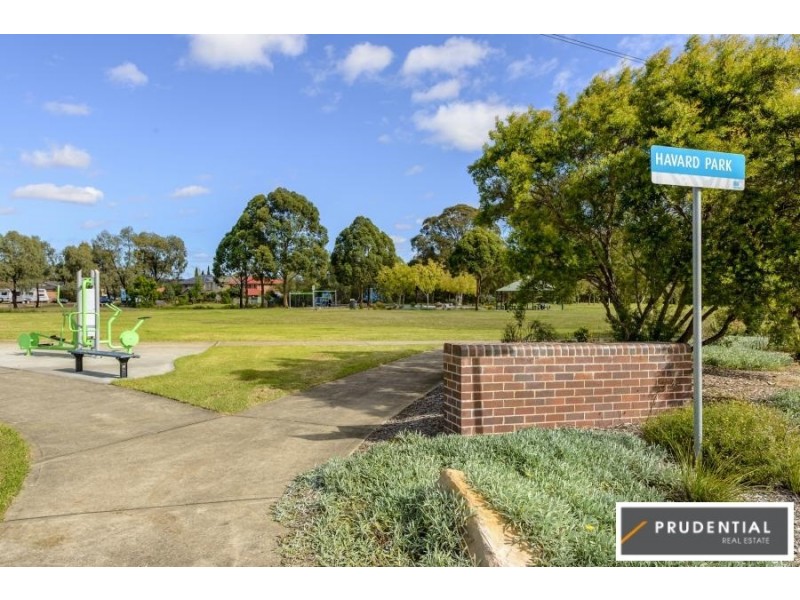 11 Yerrinbool Close, Prestons NSW 2170