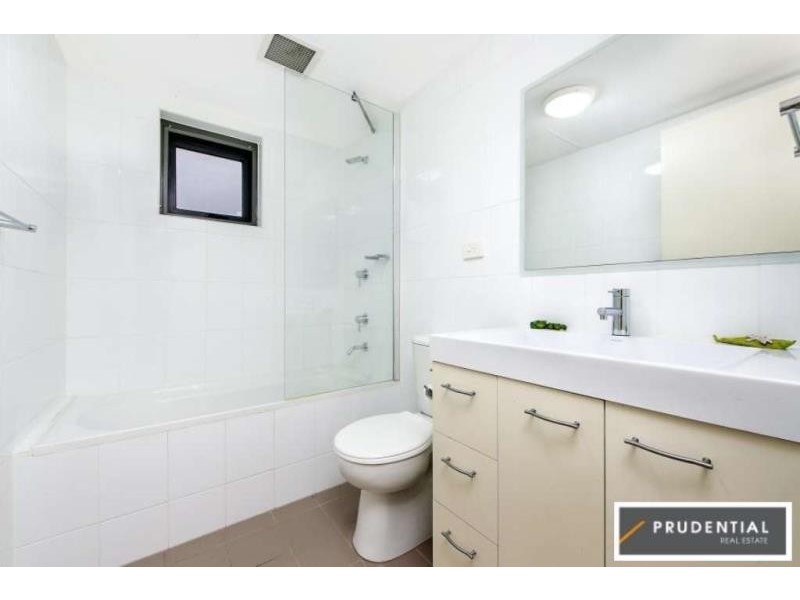 19D/541 Pembroke Road, Leumeah NSW 2560