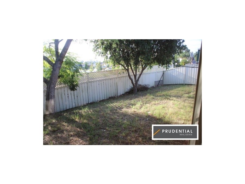 1A Cameron Place, St Helens Park NSW 2560