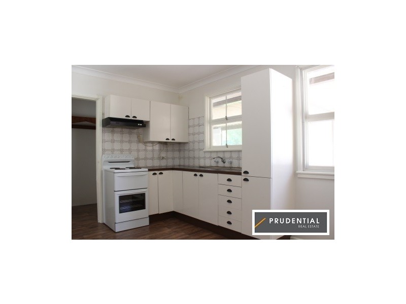 4 Lander Street, Leumeah NSW 2560