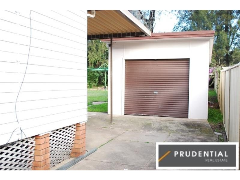 4 Lander Street, Leumeah NSW 2560