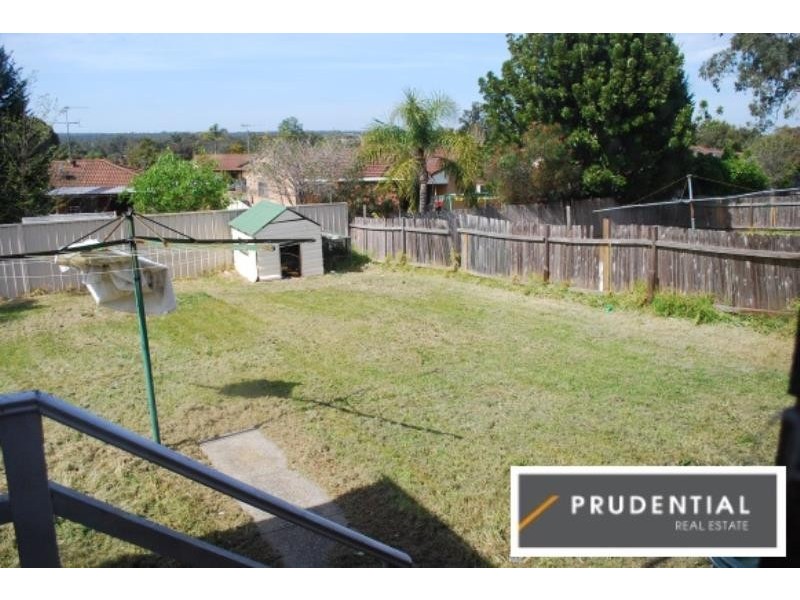 7 Karrabul Road, St Helens Park NSW 2560