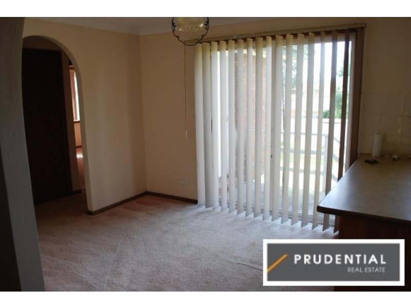 7 Karrabul Road, St Helens Park NSW 2560