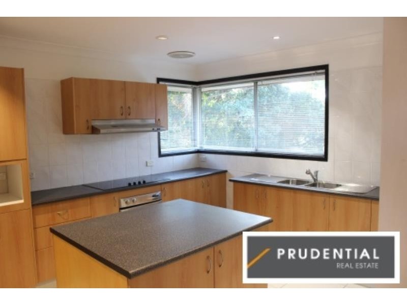 27 Campbellfield Avenue, Bradbury NSW 2560