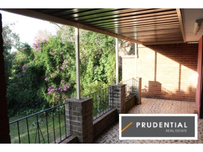 27 Campbellfield Avenue, Bradbury NSW 2560