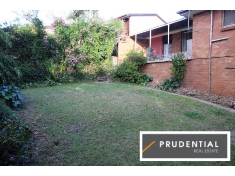 27 Campbellfield Avenue, Bradbury NSW 2560