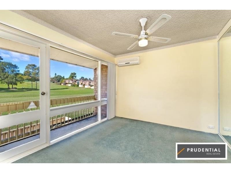 13/42 Woodhouse Drive, Ambarvale NSW 2560