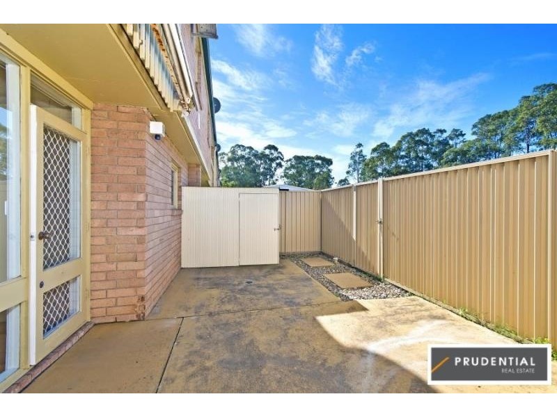 13/42 Woodhouse Drive, Ambarvale NSW 2560