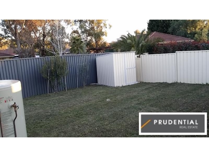 65a Hamlet Crescent, Rosemeadow NSW 2560