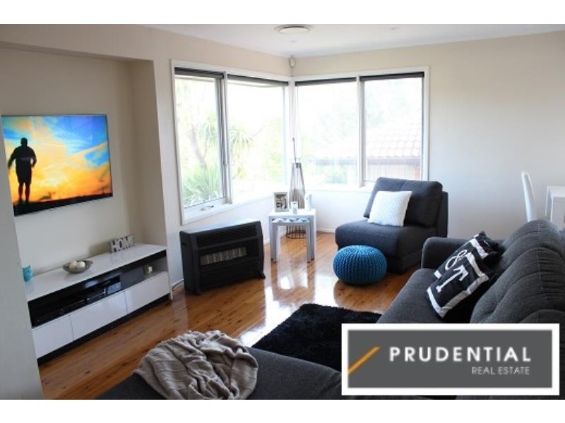 9 Aminya Crescent, Bradbury NSW 2560