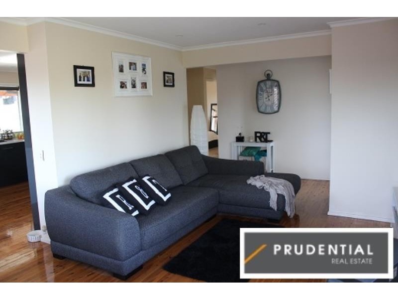 9 Aminya Crescent, Bradbury NSW 2560