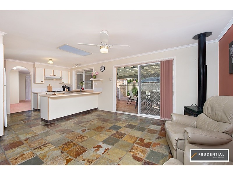 3 Moffat Place, Minto NSW 2566