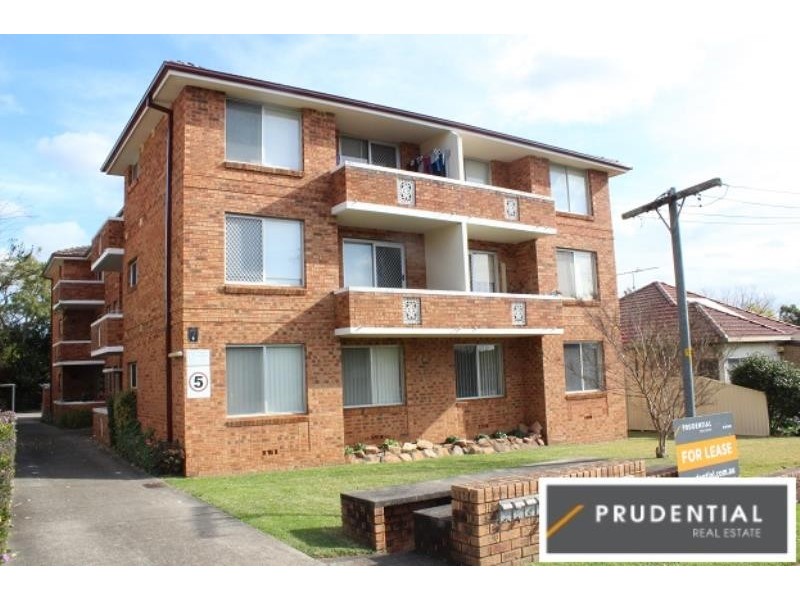 1/7 Reddall Street, Campbelltown NSW 2560