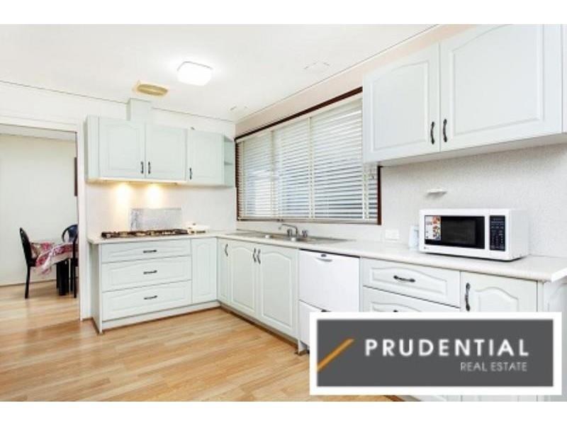 10 Gilmore Avenue, Leumeah NSW 2560