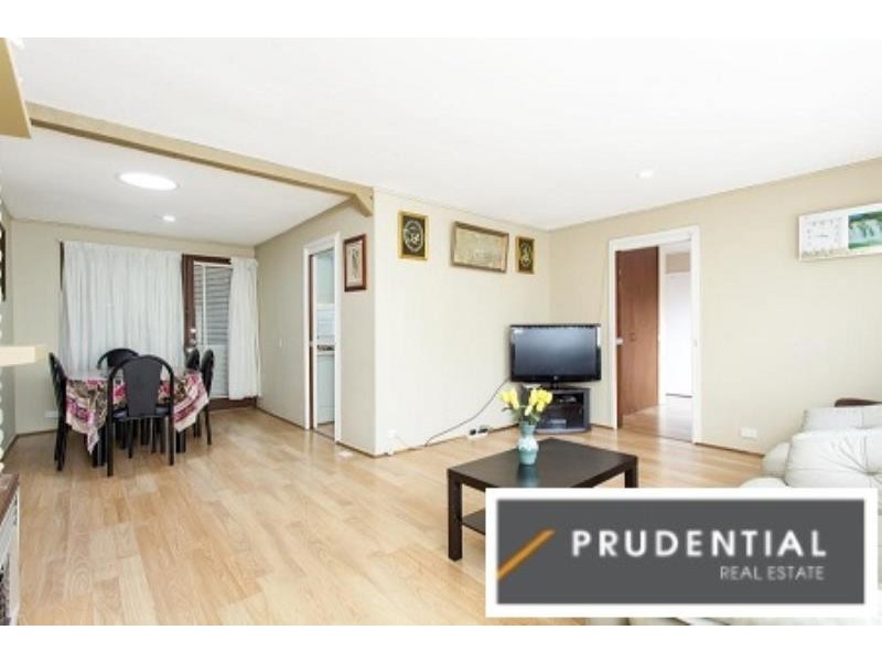 10 Gilmore Avenue, Leumeah NSW 2560