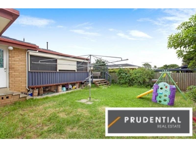 10 Gilmore Avenue, Leumeah NSW 2560