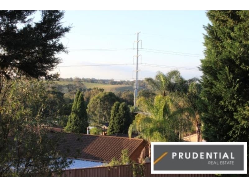 4 Fyne Close, St Andrews NSW 2566