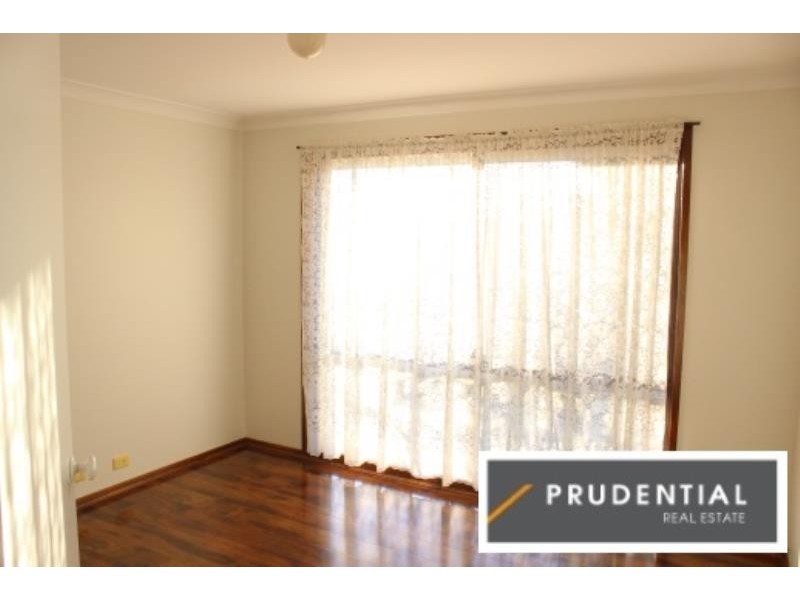 4 Fyne Close, St Andrews NSW 2566