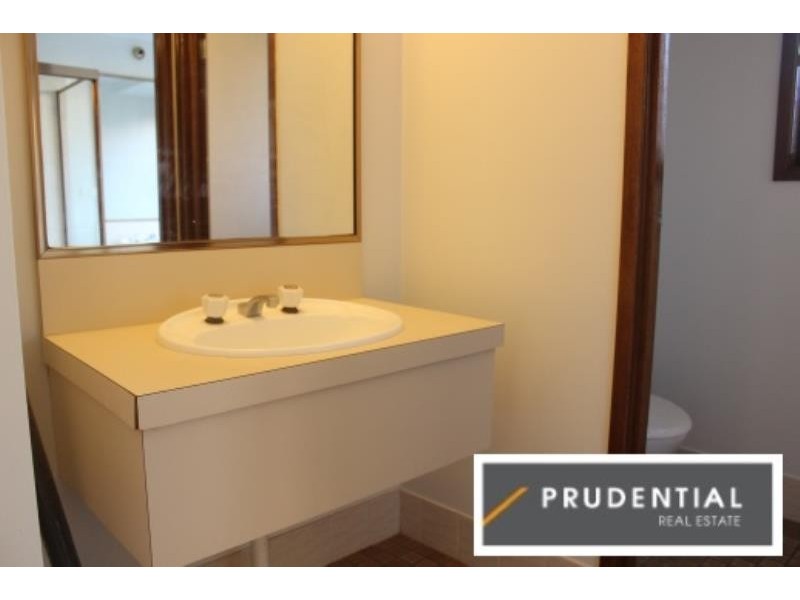 4 Fyne Close, St Andrews NSW 2566