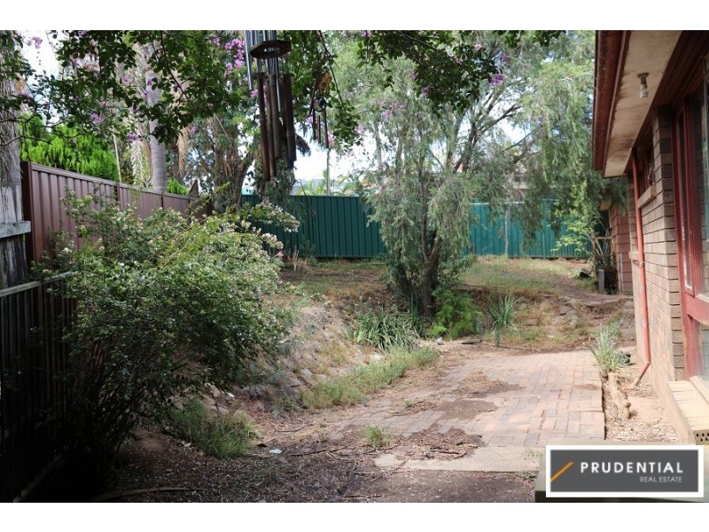 12 Manooka Crescent, Bradbury NSW 2560