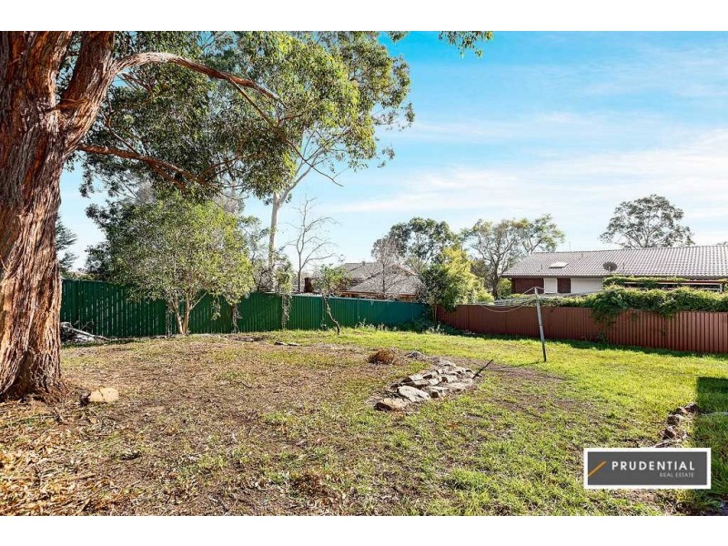 36 Bimbadeen Avenue, Bradbury NSW 2560