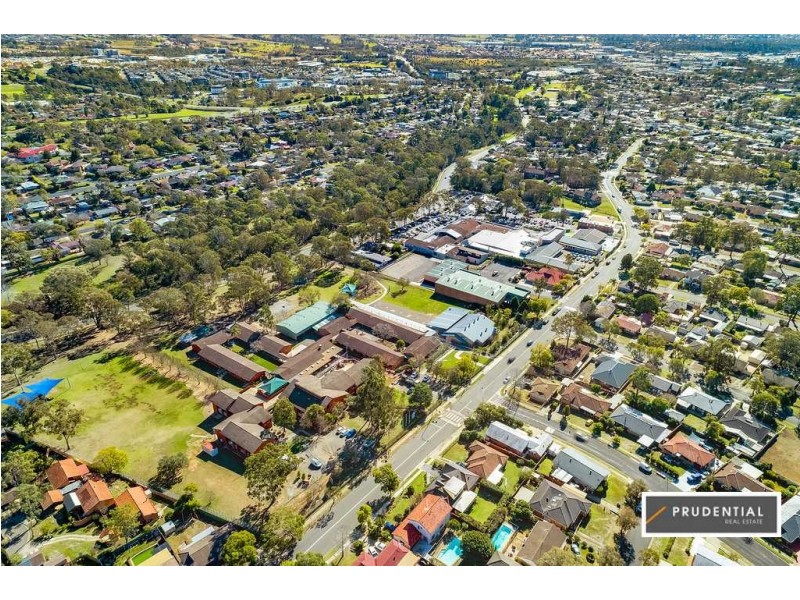 36 Bimbadeen Avenue, Bradbury NSW 2560
