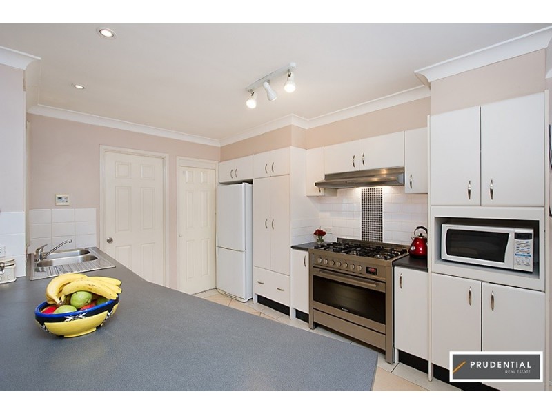 32 Mount Sugarloaf Drive, Glen Alpine NSW 2560