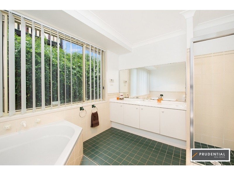 32 Mount Sugarloaf Drive, Glen Alpine NSW 2560