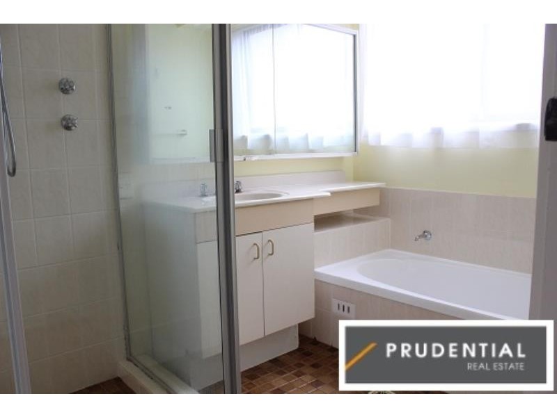 268 Copperfield Drive, Rosemeadow NSW 2560