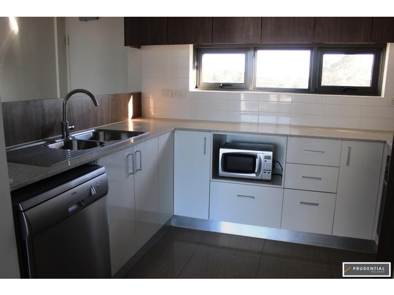 36F/541 Pembroke Road, Leumeah NSW 2560