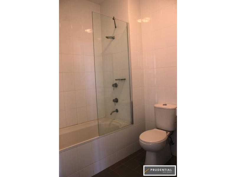 36F/541 Pembroke Road, Leumeah NSW 2560