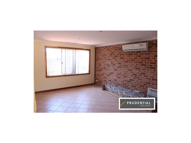 4 Haines Grove, Mount Annan NSW 2567