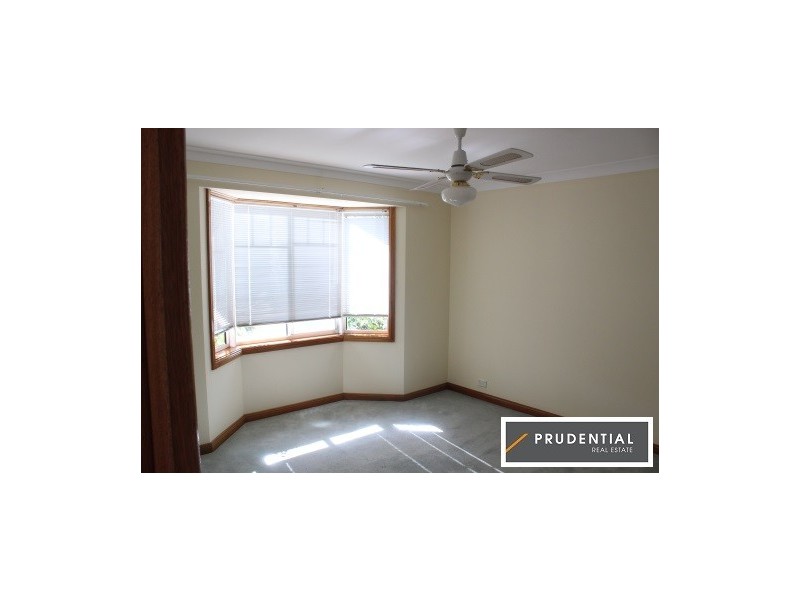 4 Haines Grove, Mount Annan NSW 2567