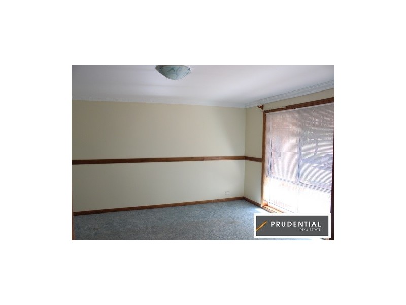 4 Haines Grove, Mount Annan NSW 2567