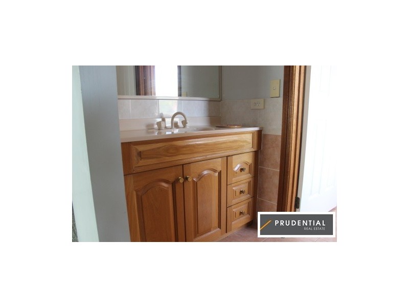 4 Haines Grove, Mount Annan NSW 2567