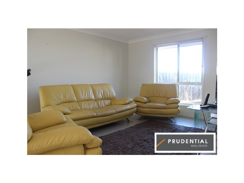 4 Longley Avenue, Elderslie NSW 2570