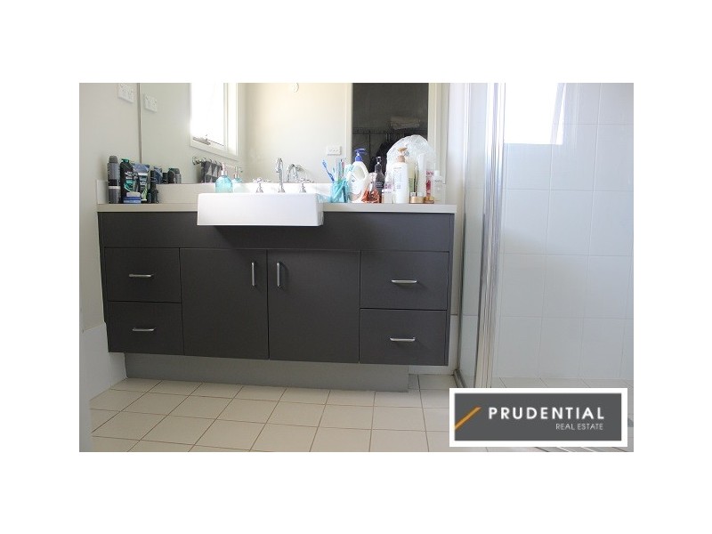 4 Longley Avenue, Elderslie NSW 2570