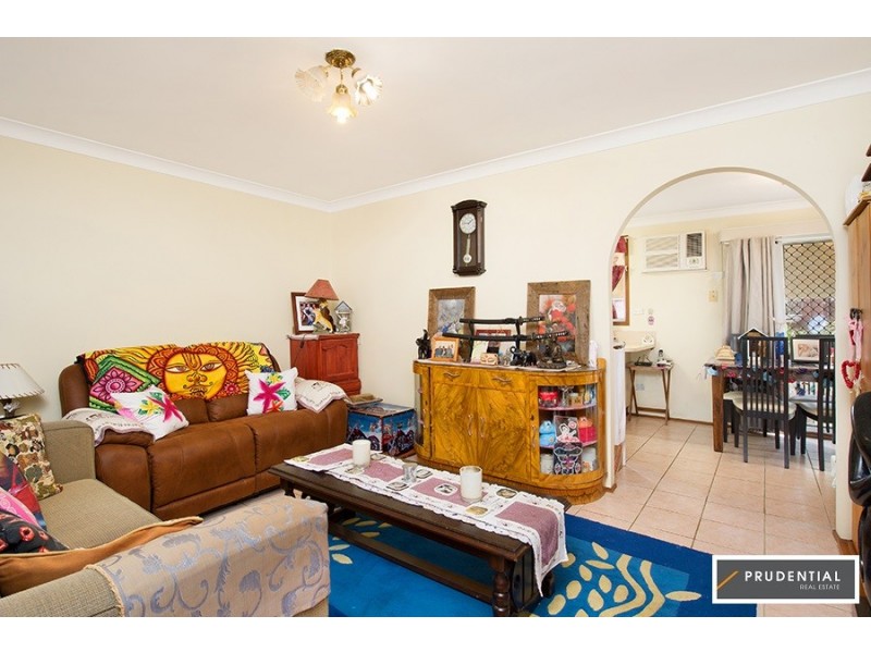 4/6 Allard Place, Ingleburn NSW 2565