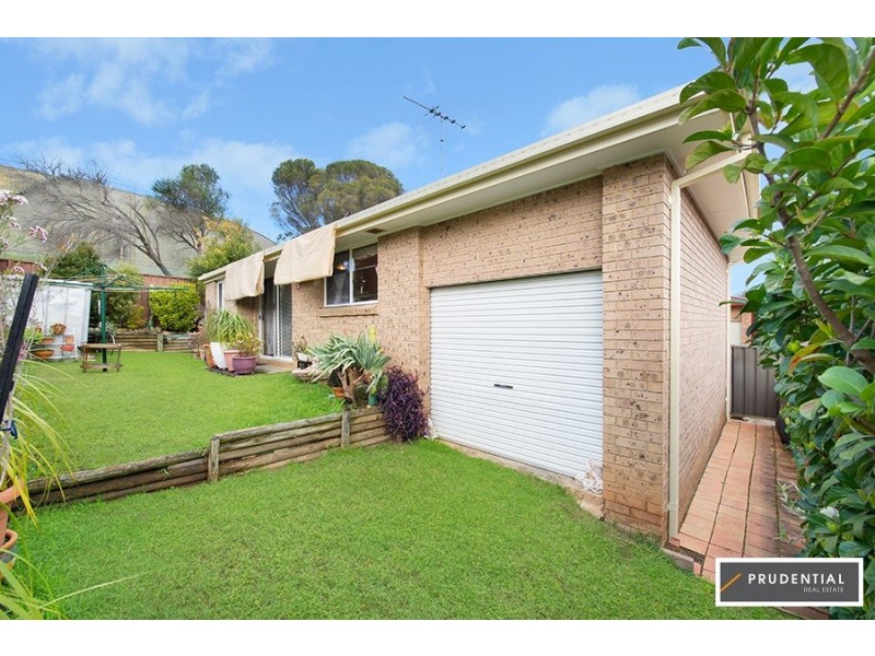 4/6 Allard Place, Ingleburn NSW 2565