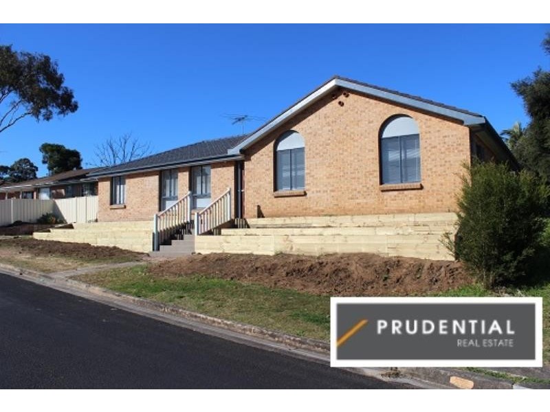 4 Collis Place, Minto NSW 2566