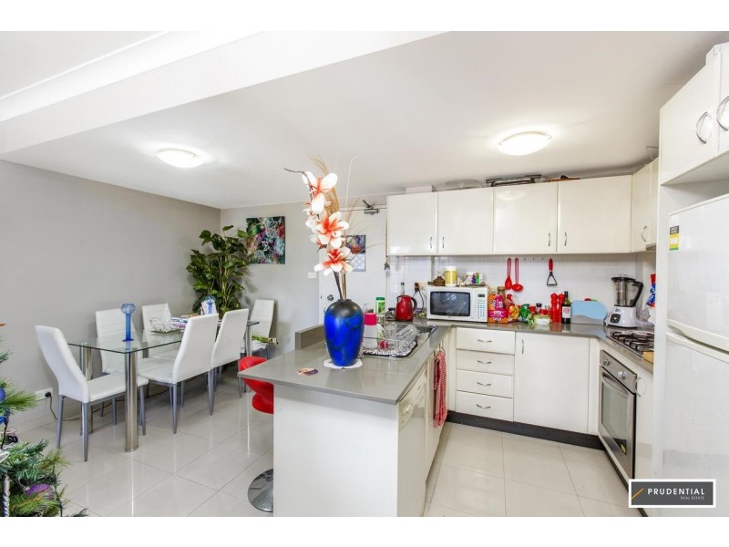 31/41 Woodhouse Drive, Ambarvale NSW 2560