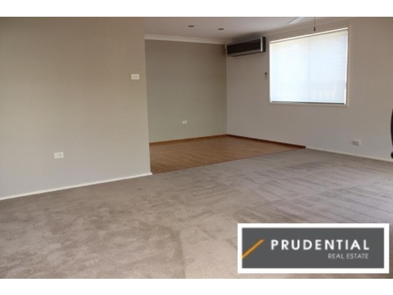 42 Aberfeldy Crescent, St Andrews NSW 2566