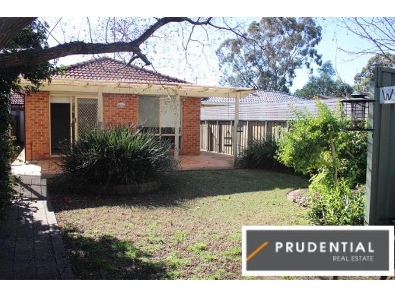 42 Aberfeldy Crescent, St Andrews NSW 2566