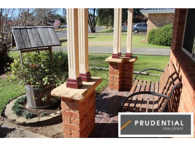 42 Aberfeldy Crescent, St Andrews NSW 2566