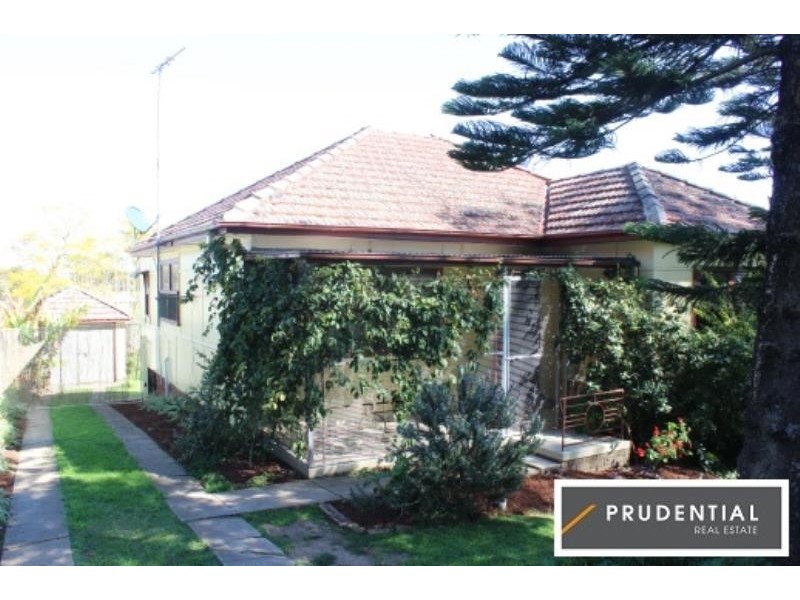 15 Condamine Street, Campbelltown NSW 2560