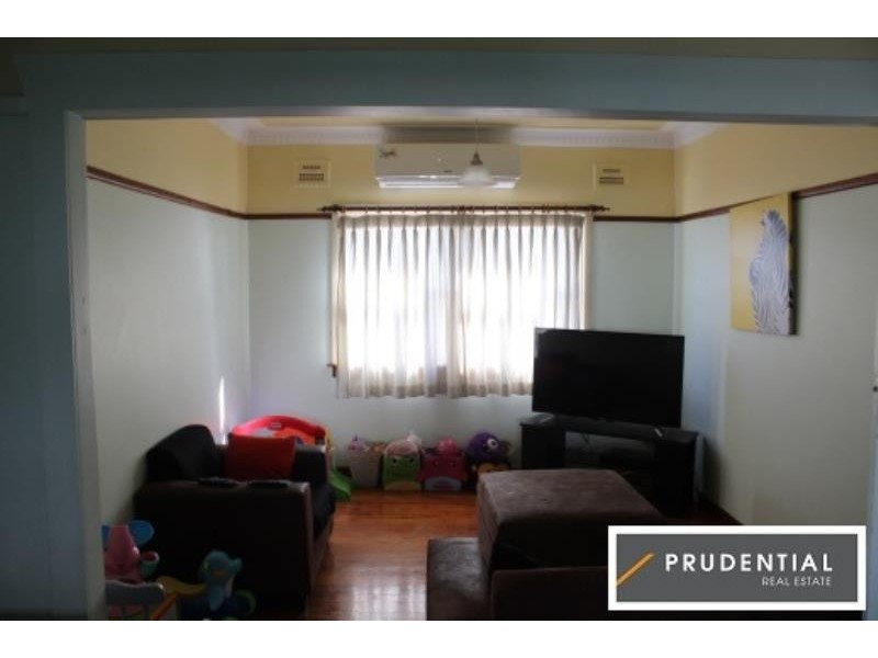 15 Condamine Street, Campbelltown NSW 2560