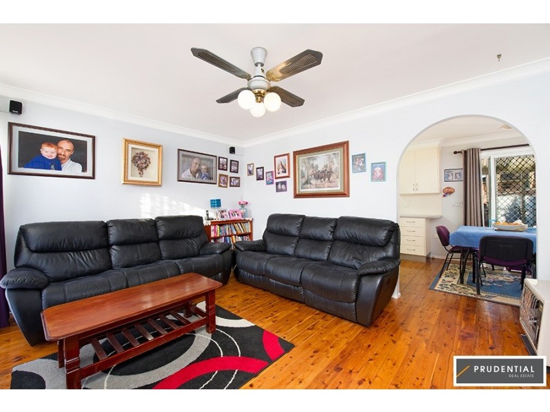 7 Maserati Drive, Ingleburn NSW 2565