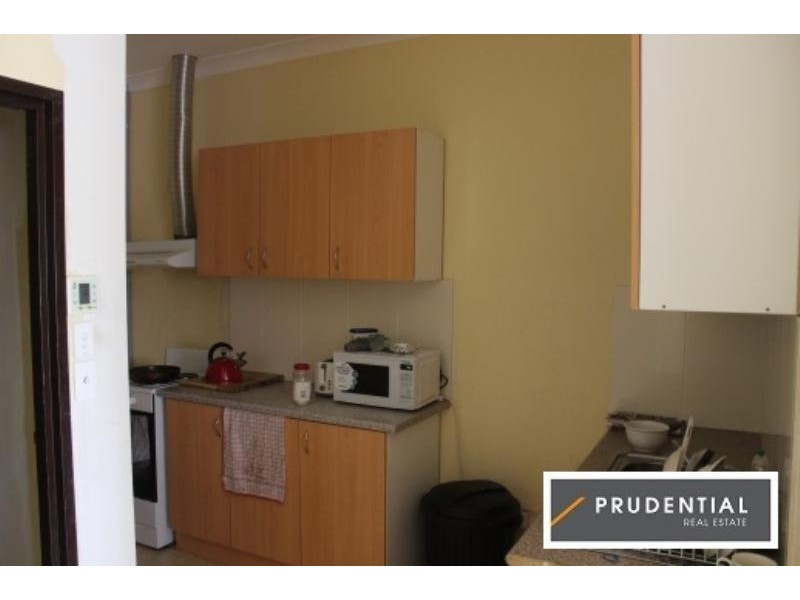 11/19 King Street, Campbelltown NSW 2560