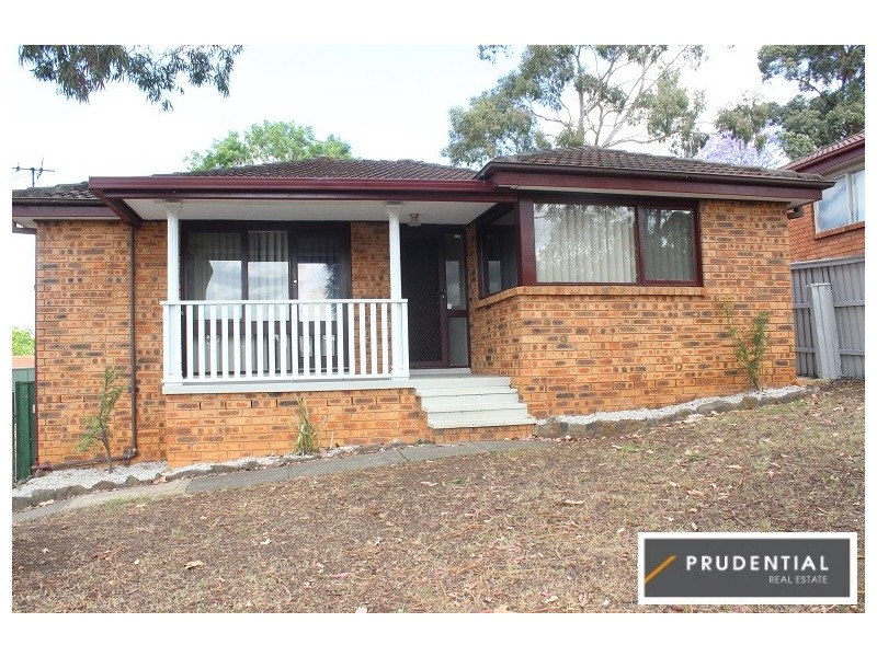 1 Deveron Place, St Andrews NSW 2566