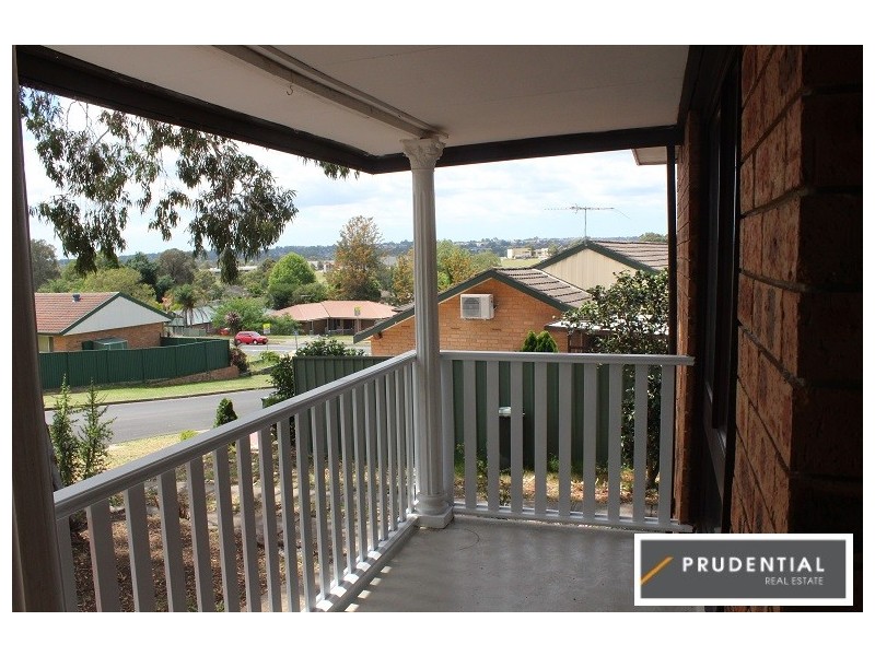 1 Deveron Place, St Andrews NSW 2566